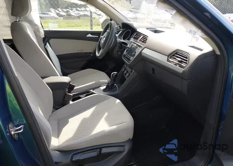 2020 Volkswagen Tiguan 2.0T S z USA, uszkodzony, nr VIN 3VV1B7AX6LM104840